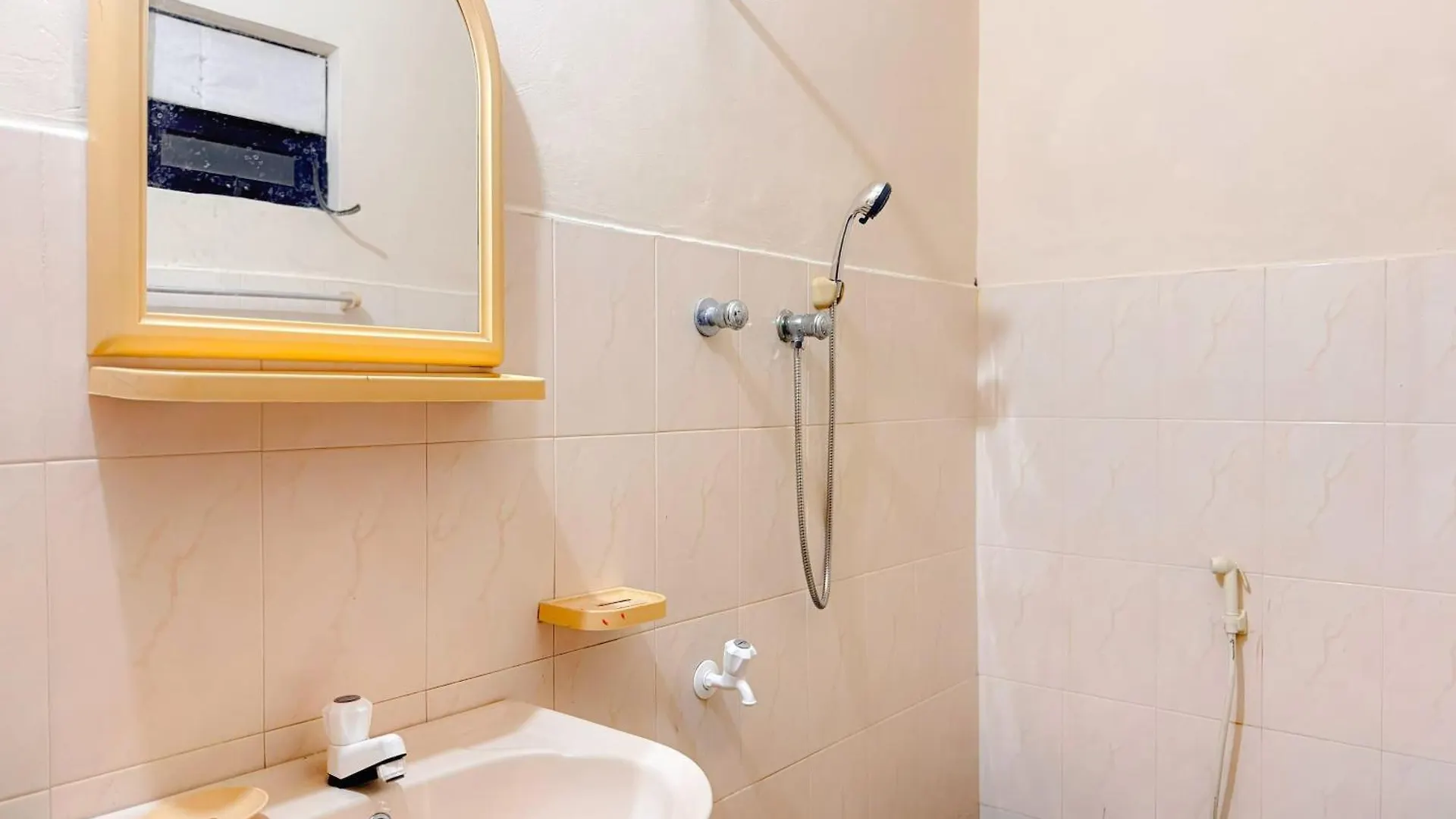 فندق مبيت وإفطار مبيت وإفطار Grand Residencies نيجومبو سريلانكا